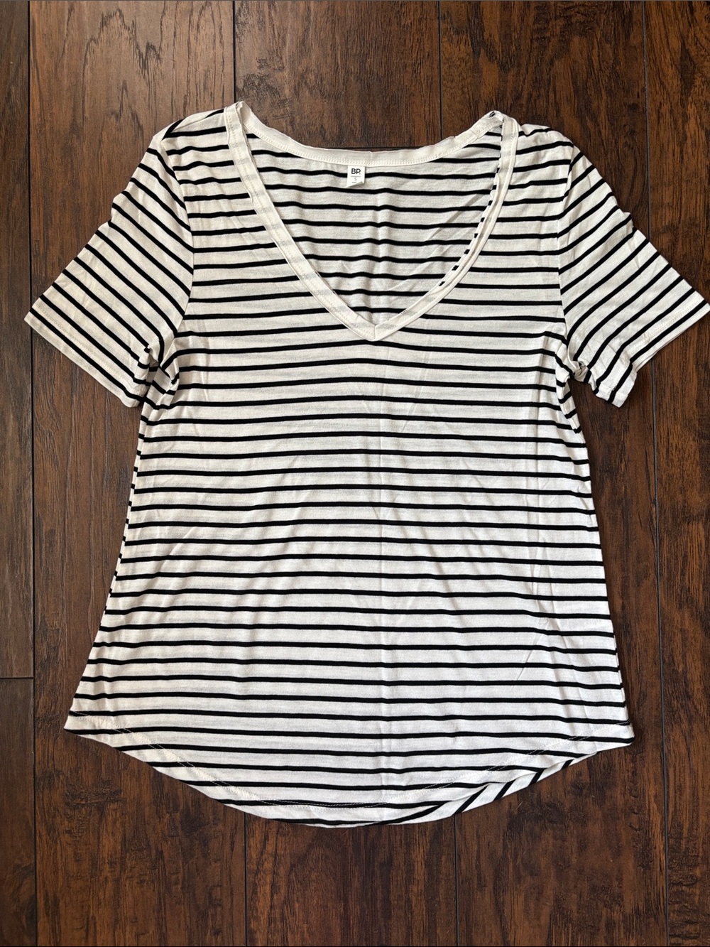 bp White & Black Striped V-Neck Short Sleeve Tee